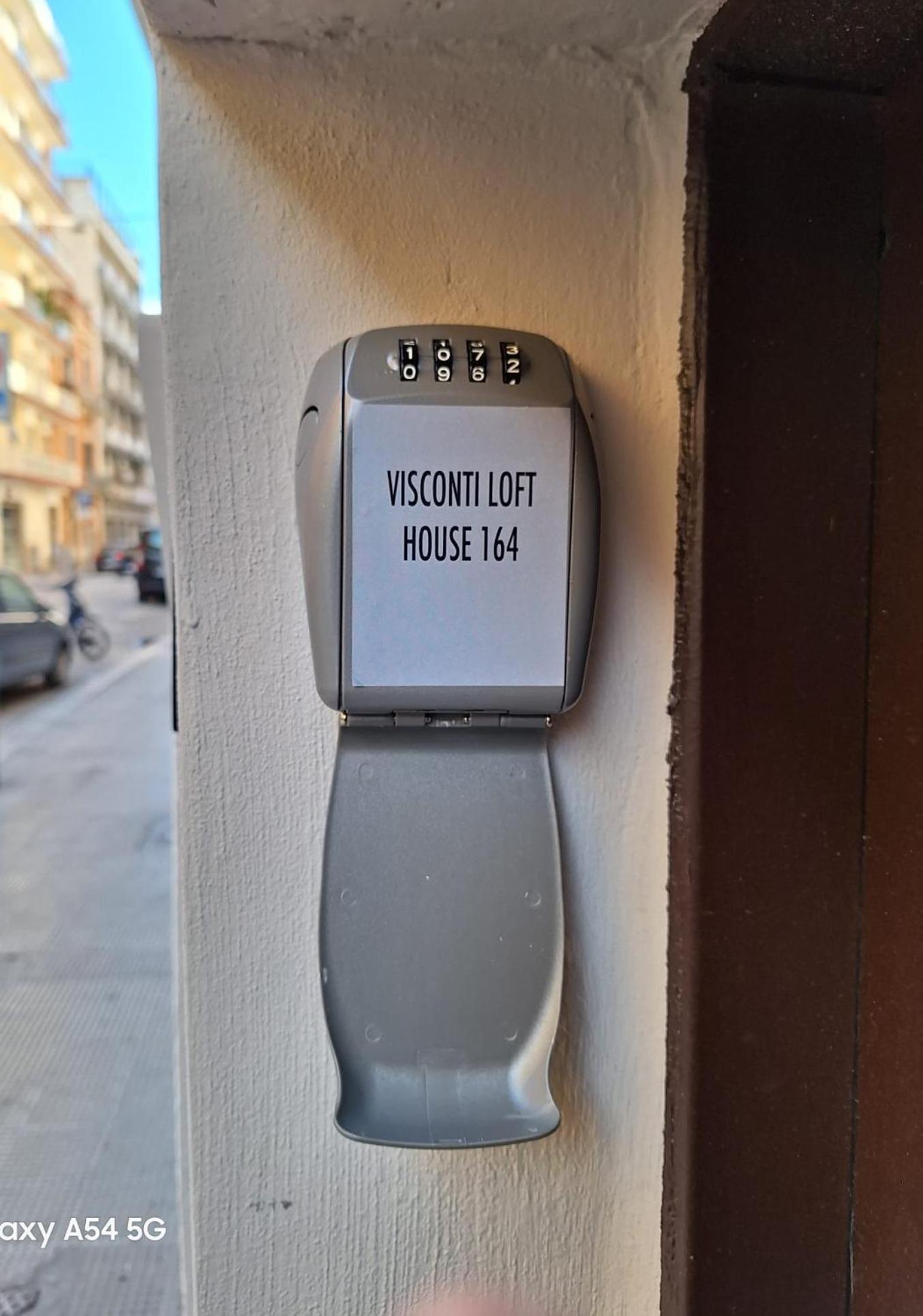 Visconti Loft House 164 Apartment Bari Bagian luar foto
